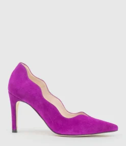 Alena90 Scalloped Pump In Magenta Suede