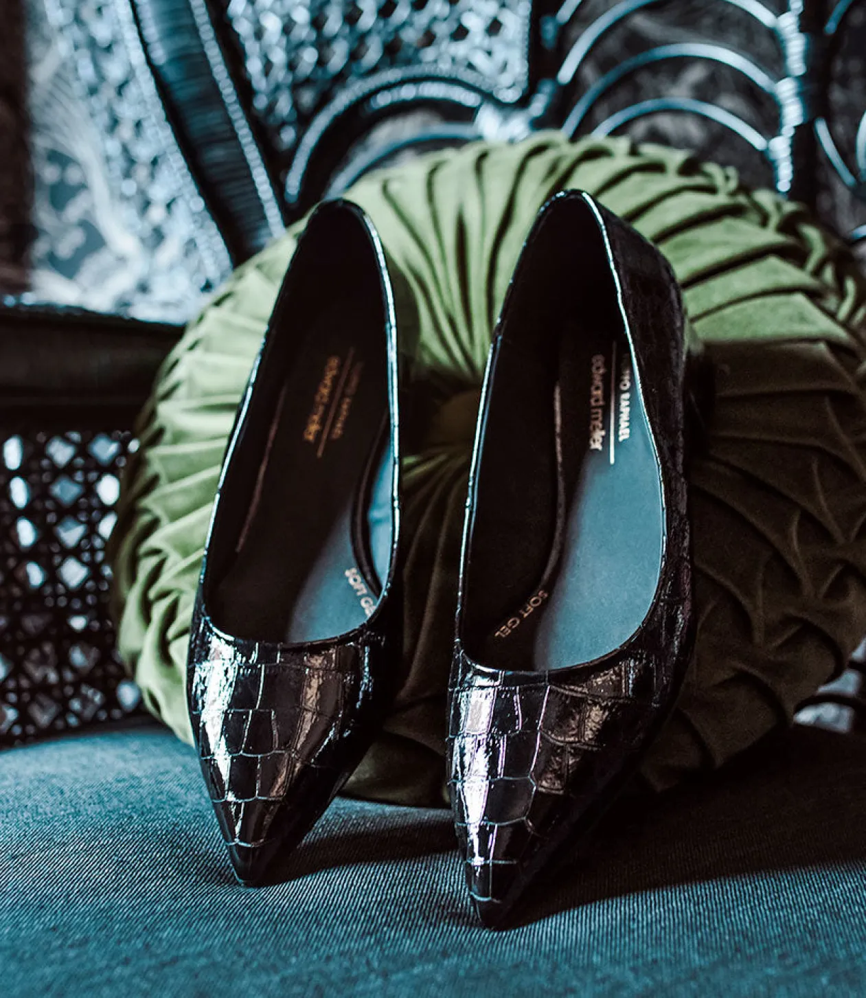 Andrea40 Pointed Block Heel Pump In Black Croc