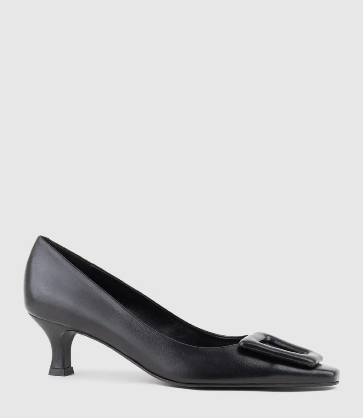 Astra60 Pump With Trim In Black