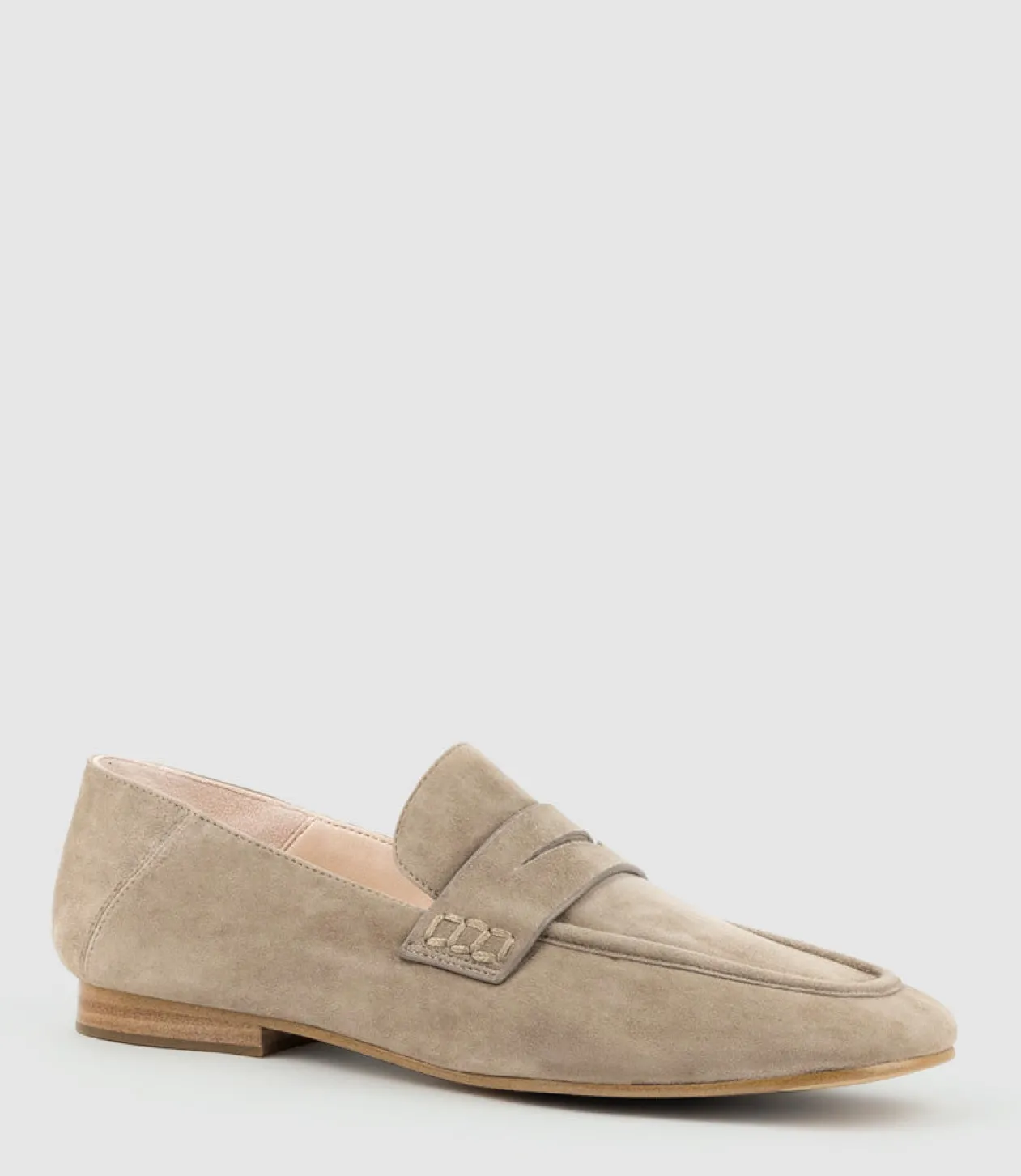 Finlay Moccasin With Collapsible Back In Latte Suede