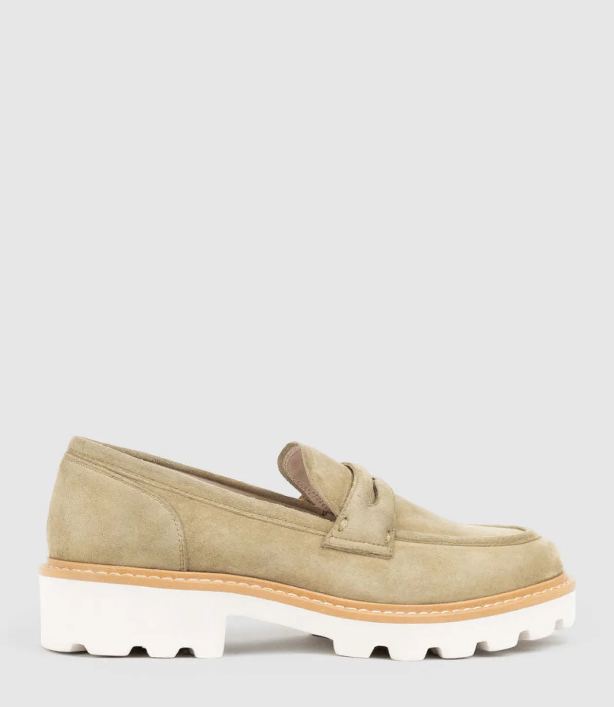 Gaston Moccasin In Camel Suede