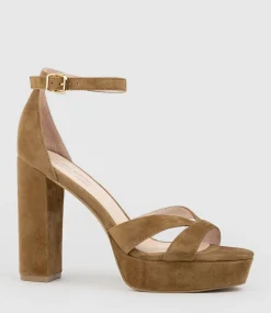Sloane110 Platform Sandal In Tawny Suede