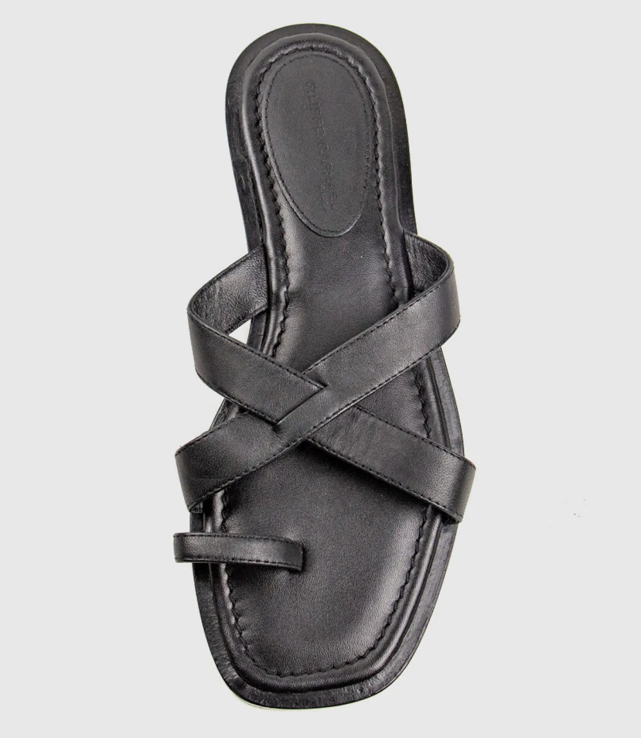 Tiana Crossover Toe Thong In Black
