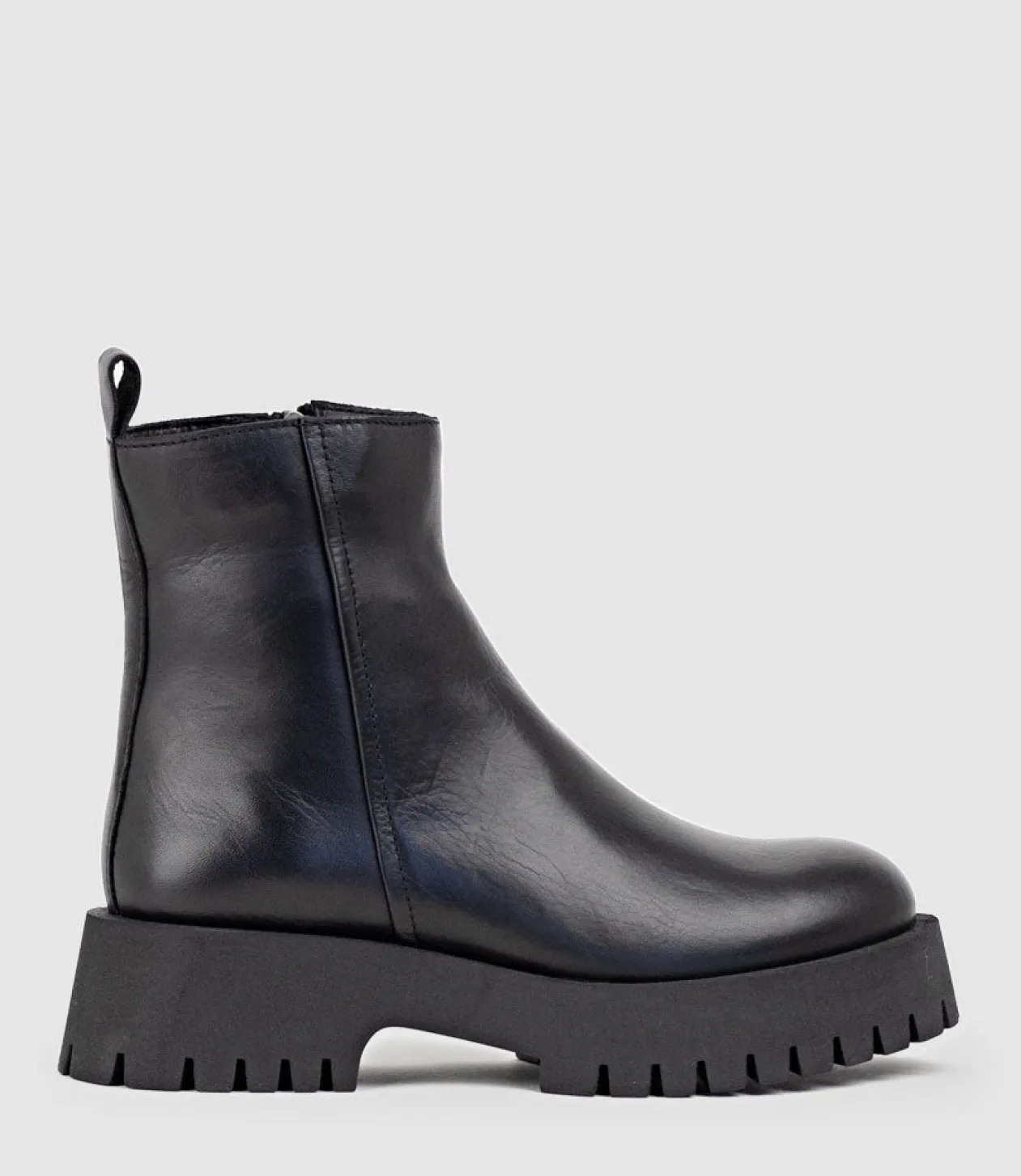 Ulani Ankle Boot On Thick Sole In Black