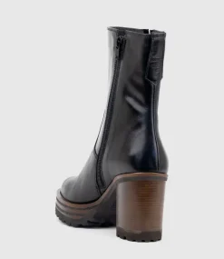 Ulara85 Lug Sole Ankle Boot In Black