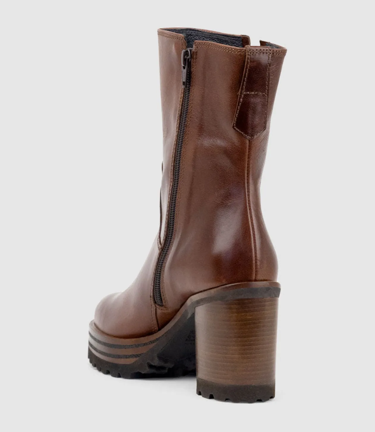 Ulara85 Lug Sole Ankle Boot In Tan