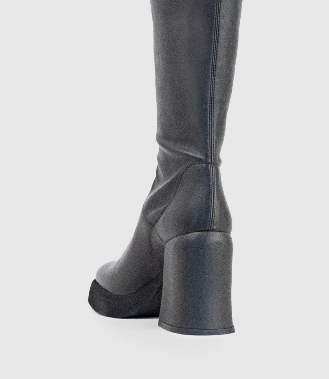 Umera95 Otk Pull On Boot In Black