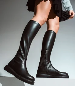 Vanya Knee High Boot On Rubber Sole In Black