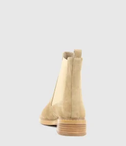 Walker30 Chukka Boot In Camel Suede