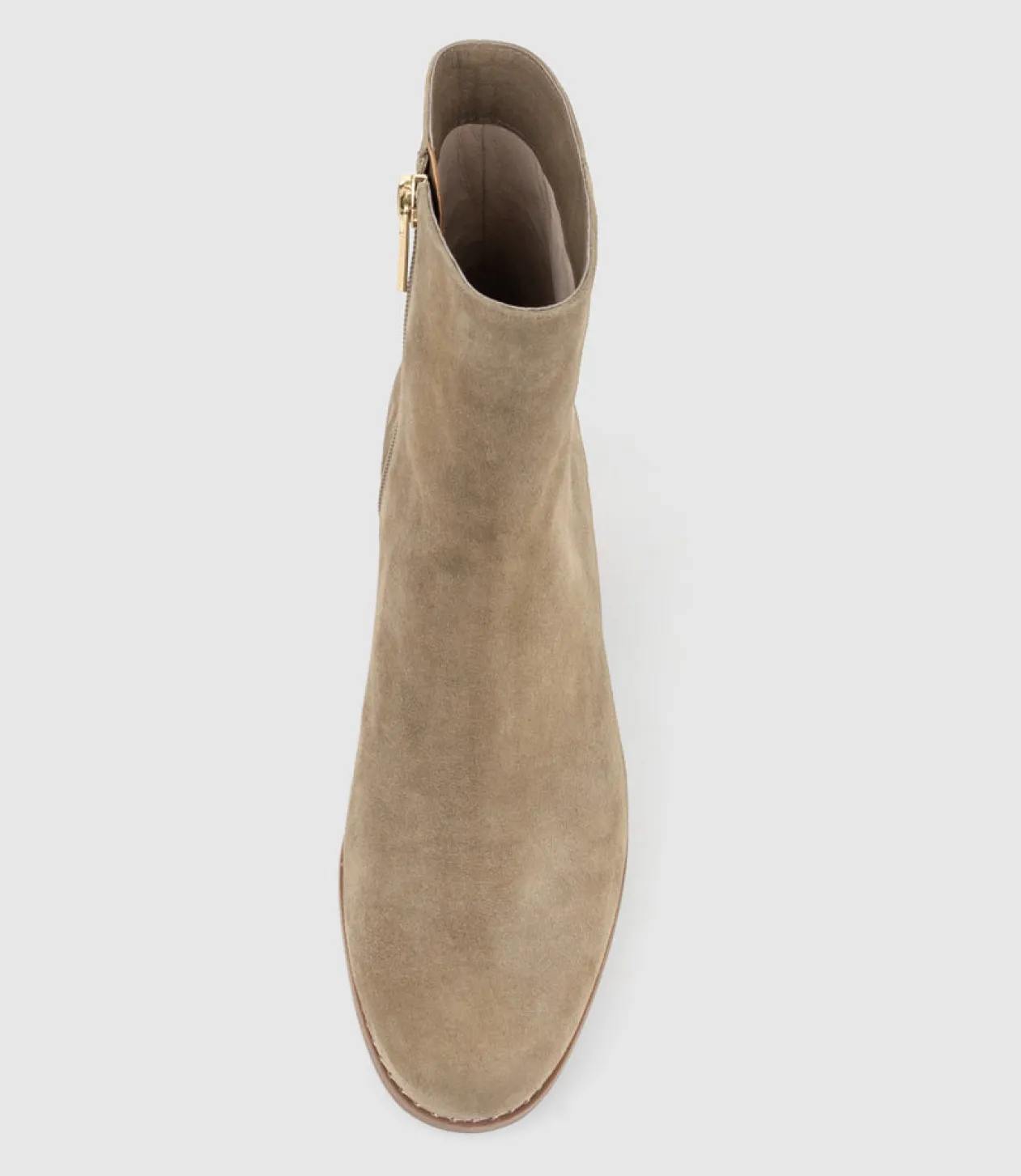 Weston40 Ankle Boot With Zip In Latte Suede