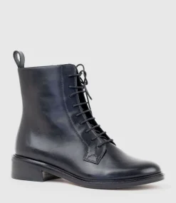 Windsor30 Lace Up Ankle Boot In Black Waxy Calf