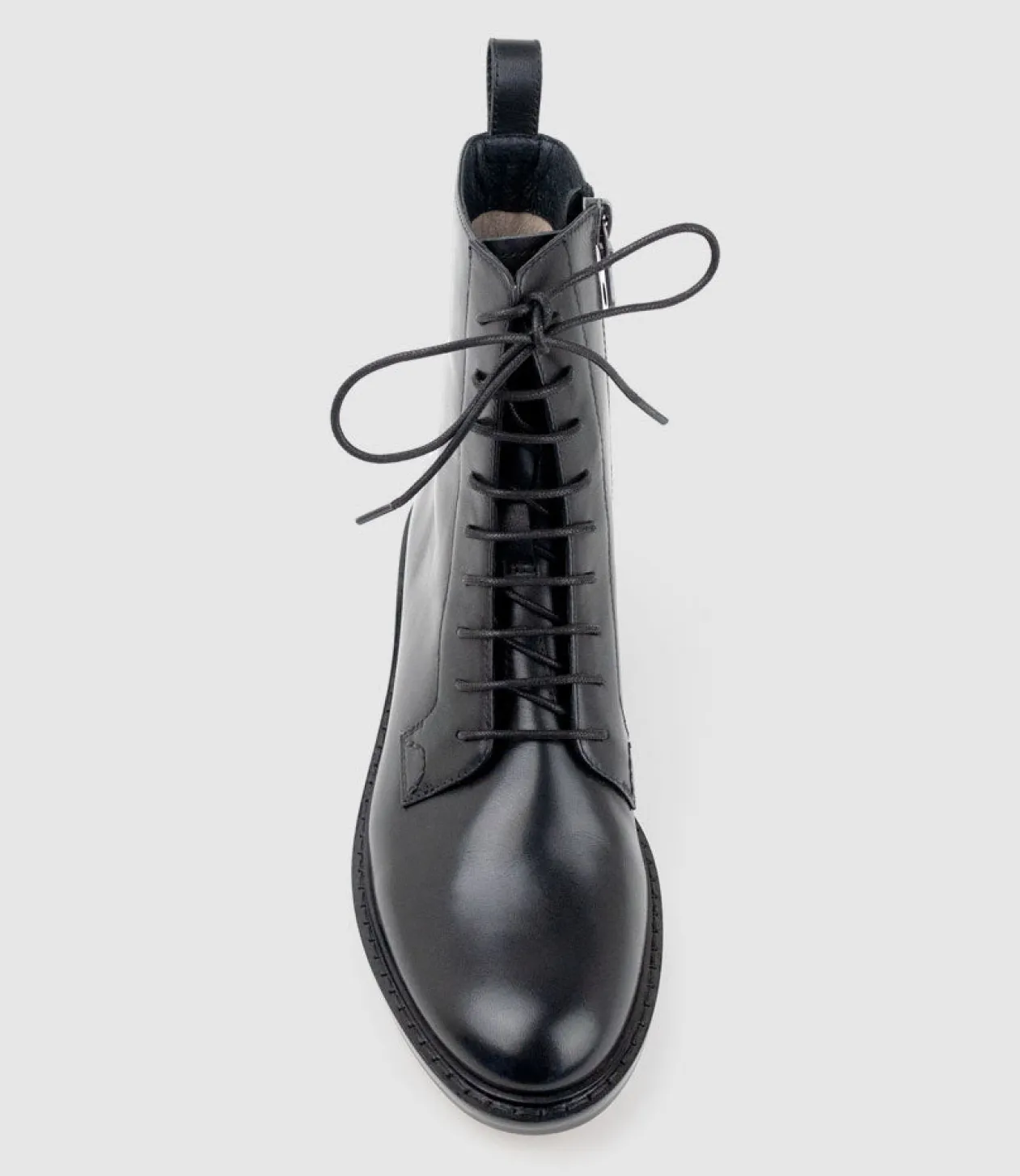 Windsor30 Lace Up Ankle Boot In Black Waxy Calf
