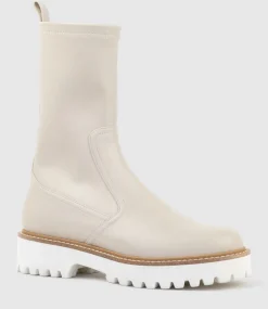 Worsley Stretch Ankle Boot On Unit In Beige