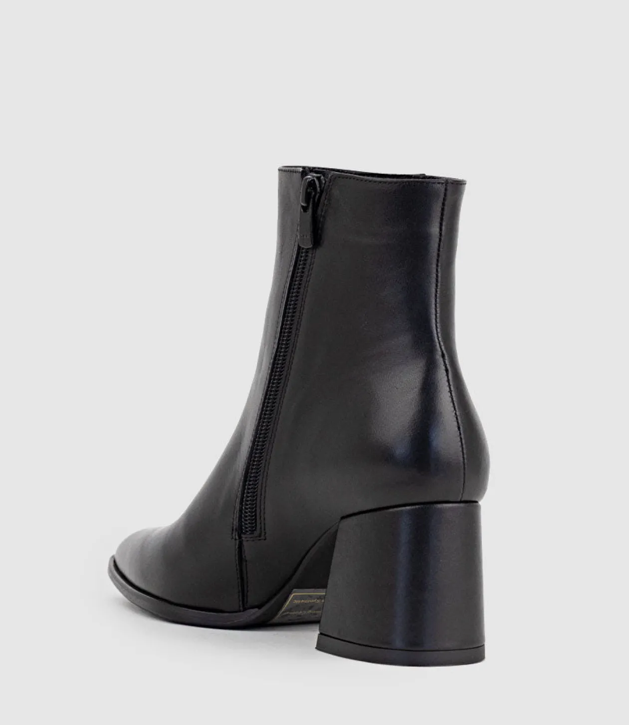 Zafa Pointed Block Heel Ankle Boot In Black