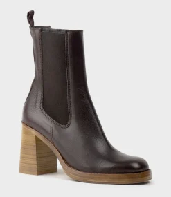 Zurra Block Heel Chukka Boot In Brown